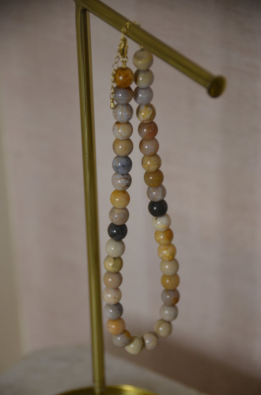 Collar 11
