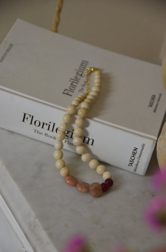Collar 10